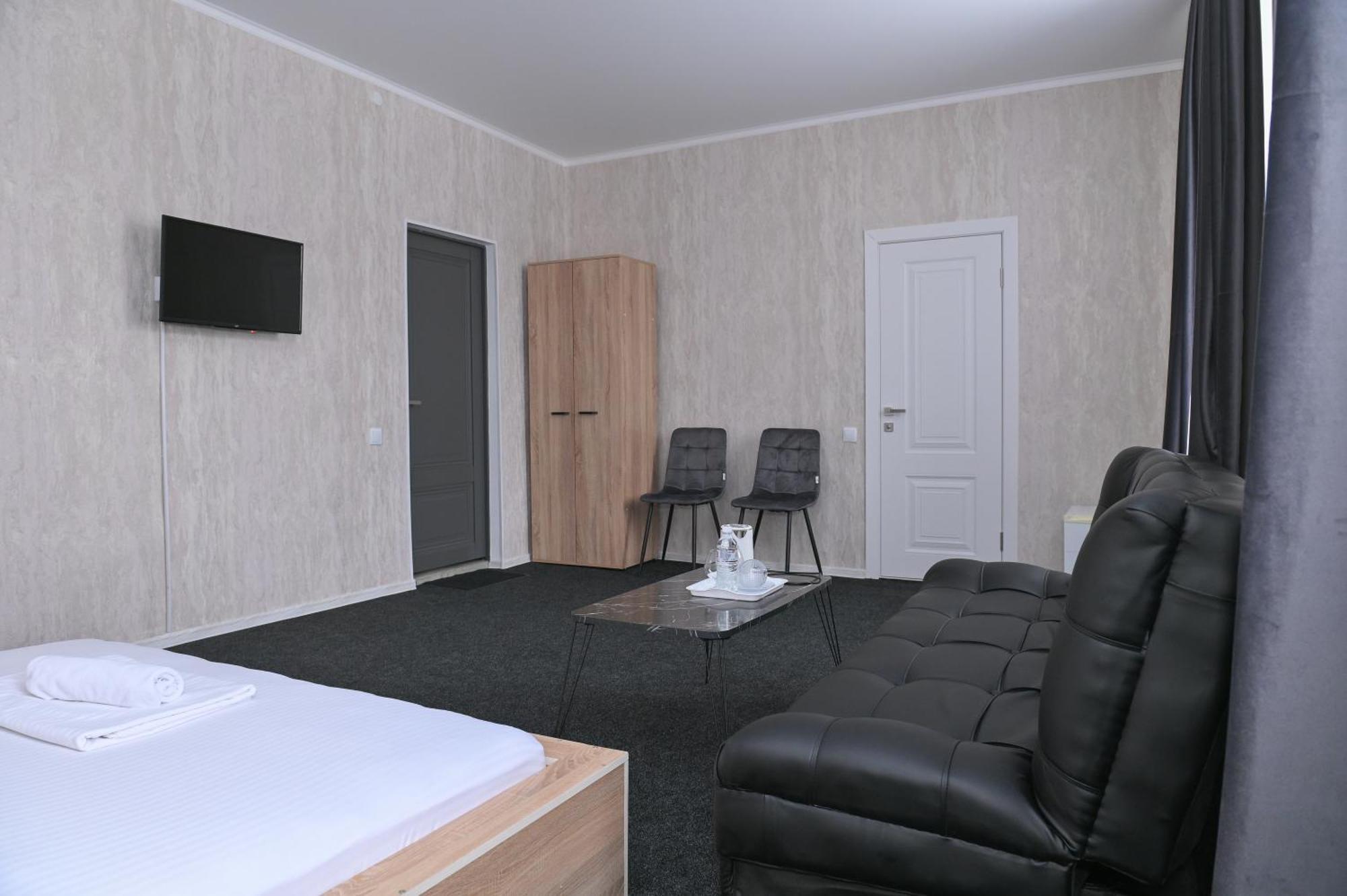 Hotel Fresh Aktöbe Dış mekan fotoğraf