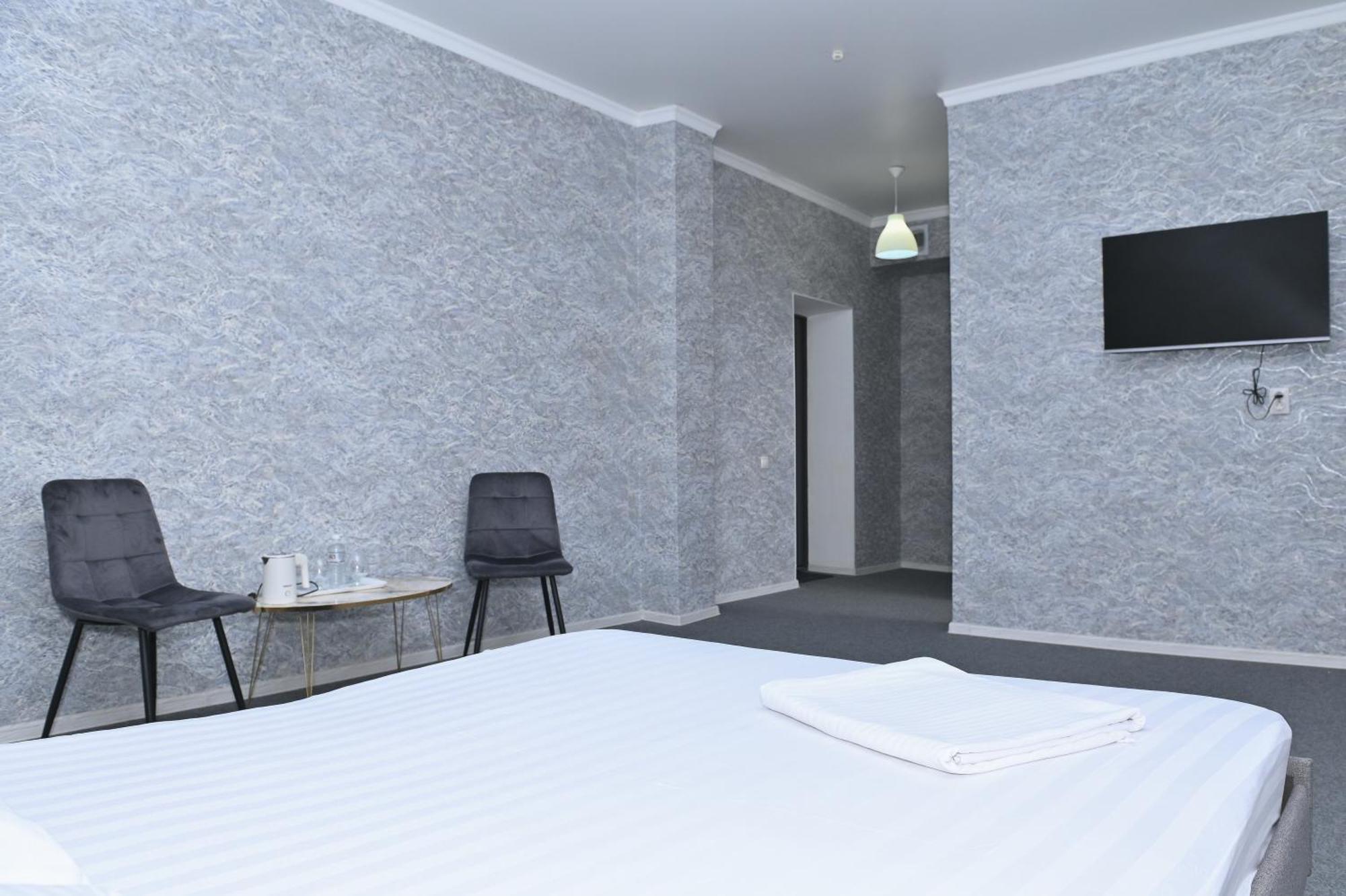 Hotel Fresh Aktöbe Dış mekan fotoğraf